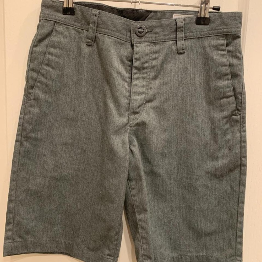 Volcom "True to This" Mens Gray Shorts Sz 28